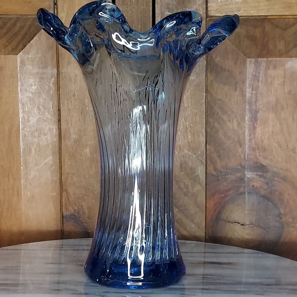 Vintage Murano Blue Glass Swung Vase - Picture 5 of 10